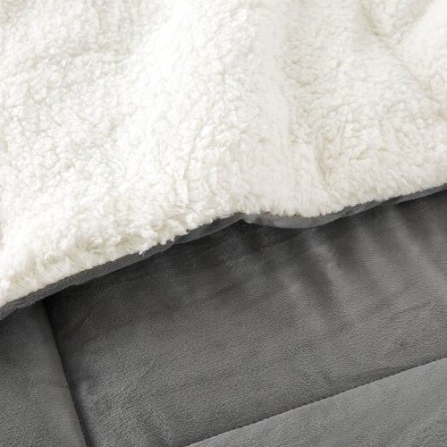 King Plush Microfiber Reversible Comforter Set in Grey - Image 4